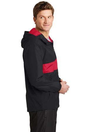 Black/True Red